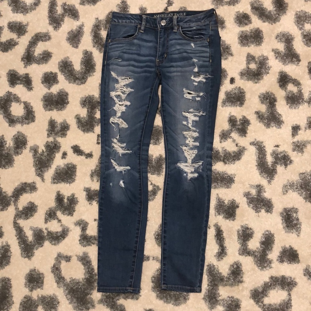 American Eagle Distressed Jegging - Picture 1 of 7